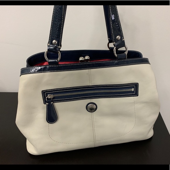 Vintage White Leather Blue Trim Coach Shoulder Bag - Picture 1 of 9